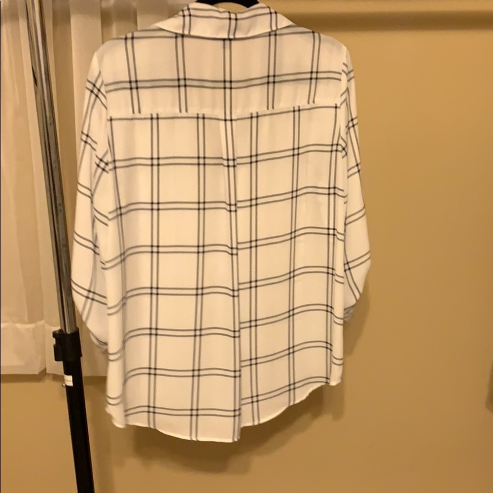 Button-up Sheer Tunic - Picture 5 of 5